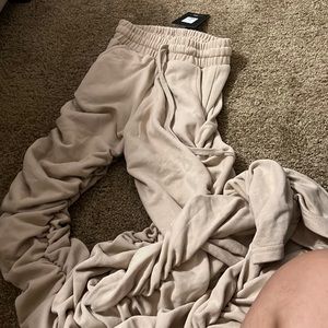 Taupe never worn fashion nova pants.